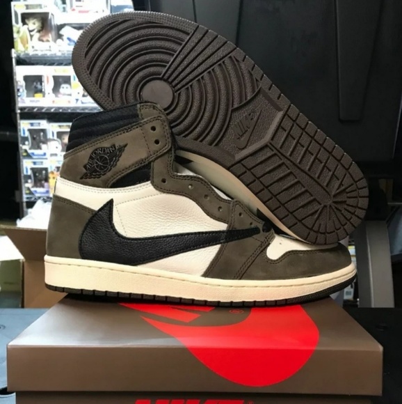 travis scott jordan 1 sizes